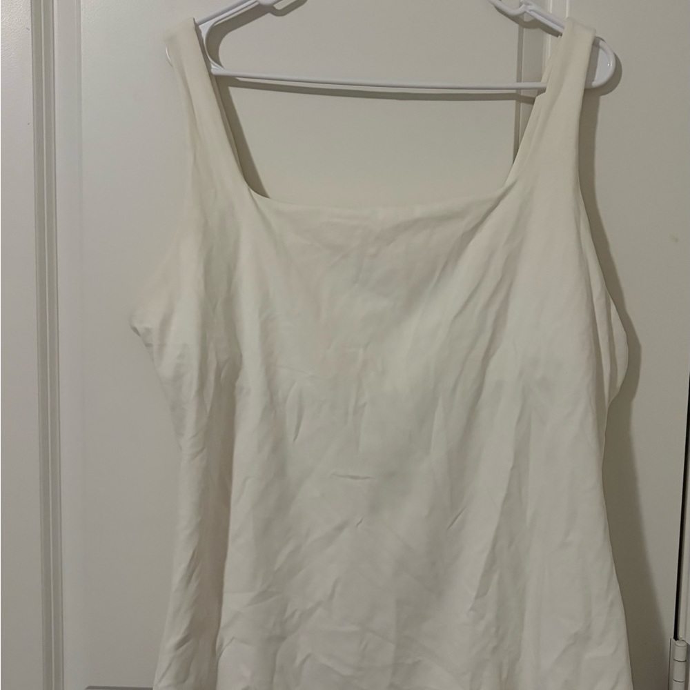 Nike Cream Scoop Neck Tank